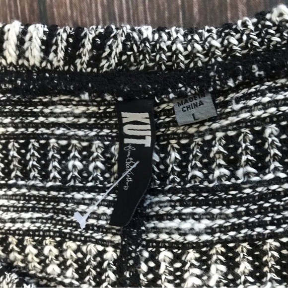 Kut from the Kloth Sweater Size L - Picture 4 of 5